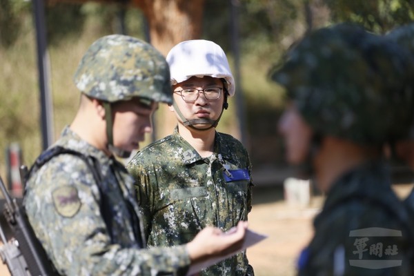 博士連長黃駿煌上尉　感動服務勇於任事