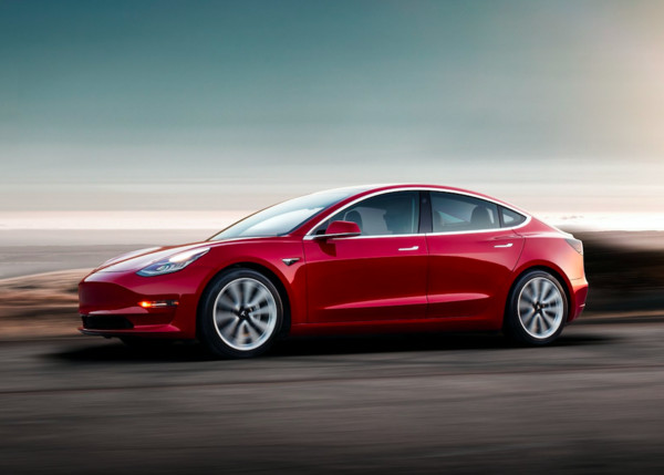 ▲加快生產速度、增添利潤 特斯拉取消Model 3 RWD增程版車型。（圖／翻攝自Tesla）
