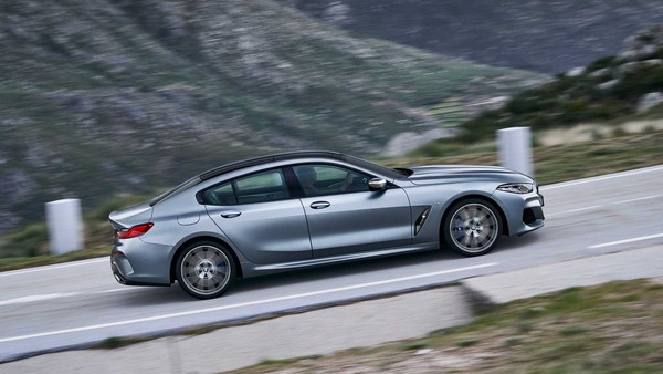 ▲多2門更實用　BMW 8系列Gran Coupe優美4門轎跑264萬起。（圖／翻攝自BMW）