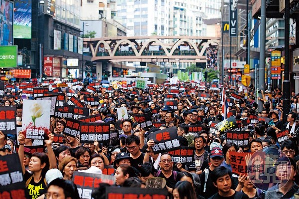 香港反送中抗爭讓台灣反中國意識高漲，也讓蔡英文初選民調支持度飆出半年來新高。