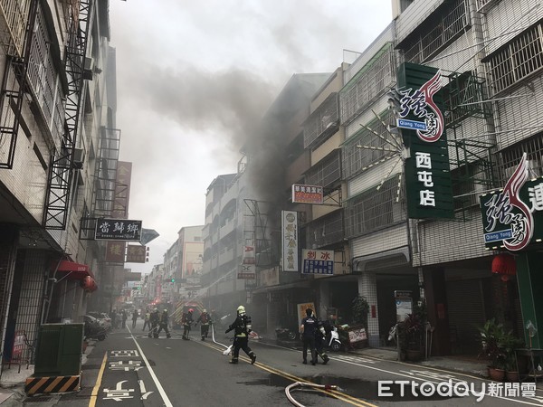 ▲▼台中西屯機車行火災。（圖／記者陳玉翻攝）