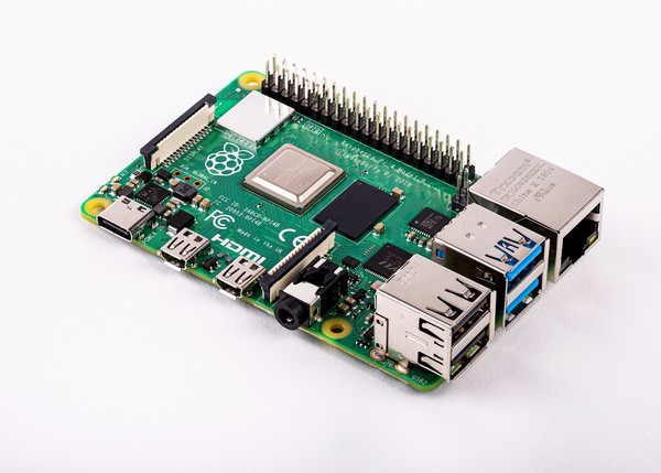 ▲▼Raspberry Pi 4。（圖／取自Raspberry Pi）