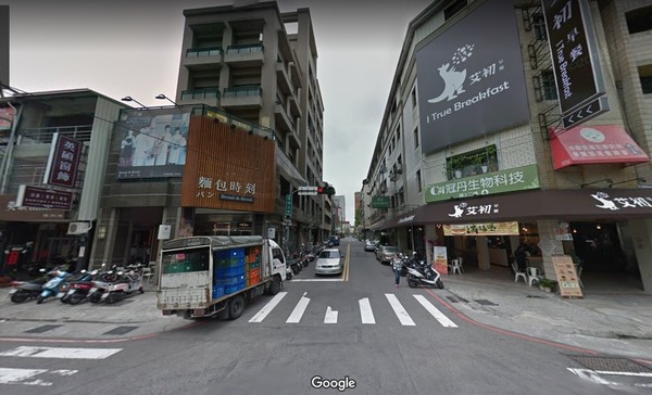 ▲▼2兄弟返家途中，在這被攔下圍毆。             。（圖／翻攝Google Map）