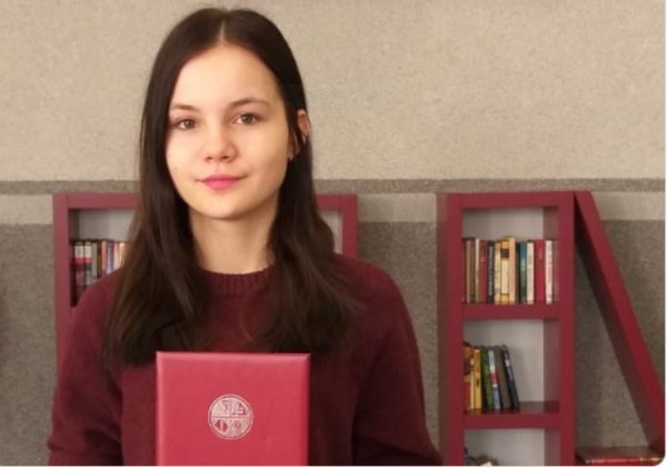 ▲俄羅斯高考今年首度舉行中文考試，安娜塔西亞是唯一獲得滿分的學生。（圖／翻攝自推特@Sergey Sobyanin）