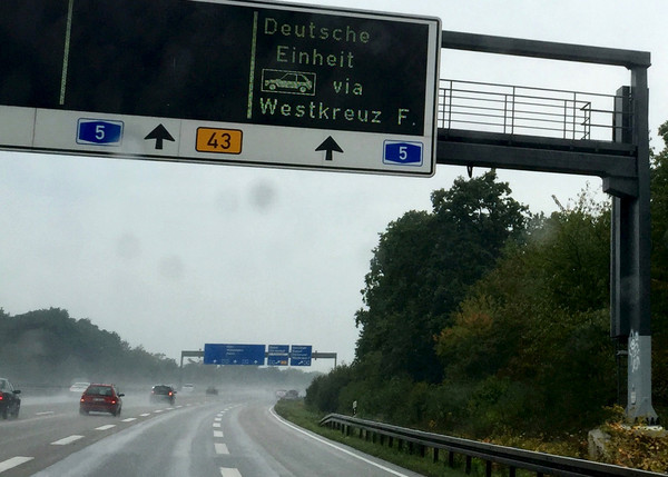 ▲德國「Autobahn無限速高速公路」因高溫炎熱限速100km/h。（圖／路透）