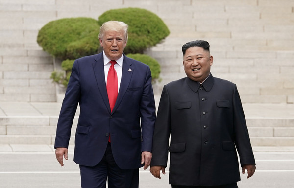 ▲▼ 川金／美國總統川普與北韓領導人金正恩2019年6月30日在板門店會面。（圖／路透）