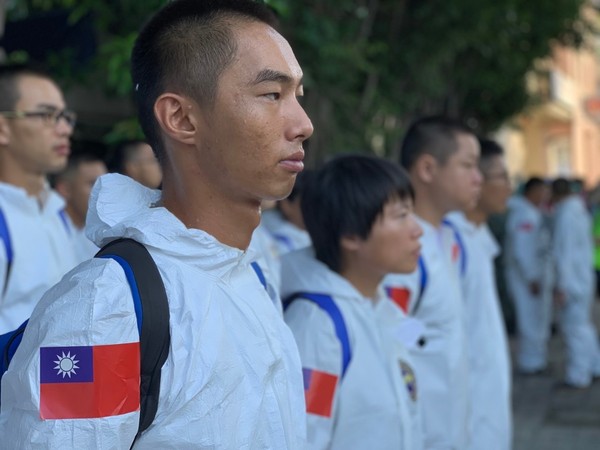 ▲陸軍八軍團支援高雄市執行登革熱防治。（圖／國防部提供）