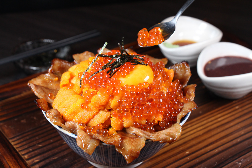 200克的海膽疊成一座小山開丼 爆膽王丼 膽固醇爆表 Ettoday旅遊雲 Ettoday新聞雲