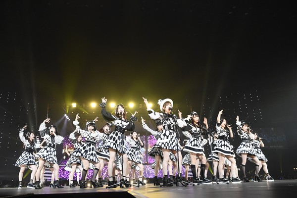 ▲AKB48台北演唱會舞台設計有巧思！歌迷可近距離面對面互動。（圖／寬宏藝術提供）