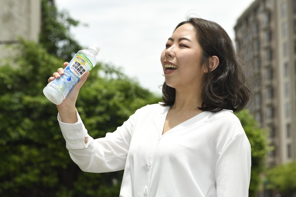 ▲▼可爾必思乳酸菌飲料。（圖／記者湯興漢攝）