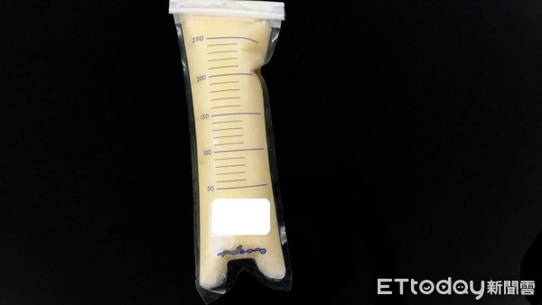 ▲▼母奶。（圖／網友提供）