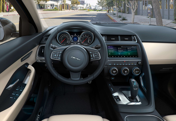 Jaguar E-Pace新年式「192萬元」起在台上市　追加2.0L渦輪汽油引擎（圖／翻攝自Jaguar）
