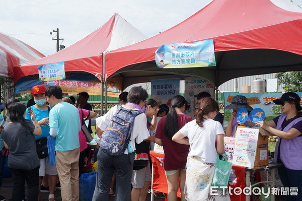 ▲北區國稅局桃園分局舉辦「雲端發票E起來、活力健走樂開懷」活動。（圖／記者楊淑媛攝）