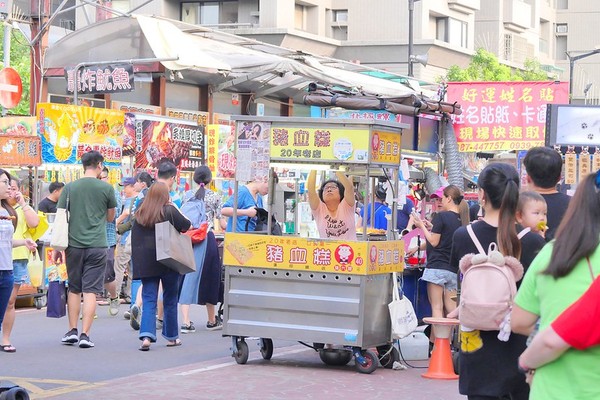 ▲台中逢甲豬大嫂豬血糕。（圖／橘子狗愛吃糖提供）