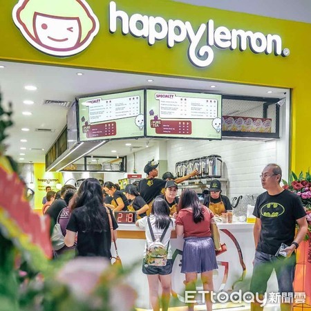 ▲雅茗-KY目前旗下主要品牌共有旗艦品牌「快樂檸檬」、「茶閣里的貓眼石」與「喝嘛」，全球總店數逾1100家。（圖／雅茗提供）