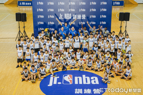 ▲▼首屆Jr. NBA訓練營在台灣舉辦，開幕儀式邀請到NBA球星加里納利 。（圖／主辦單位提供）
