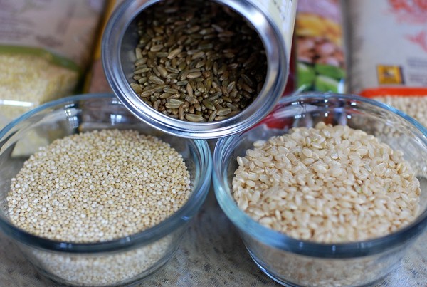 米食,白飯,糙米,生米。（圖／Pixabay）