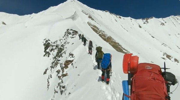 ▲▼國際登山隊5月攀爬印度第二高峰楠達德維山（Nanda Devi），遭遇雪崩全隊罹難。（圖／翻攝自推特／ITBP）
