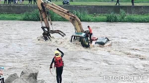 ▲▼三峽河水暴漲。（圖／記者羅志華翻攝）