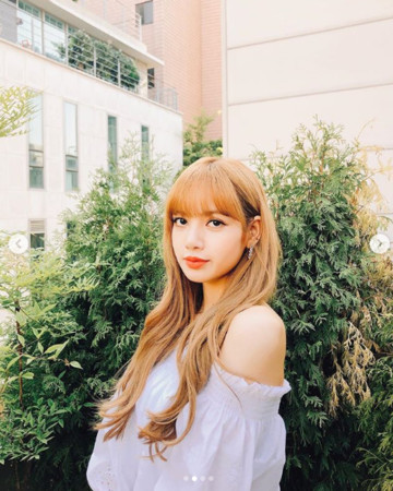 ▲▼「真人芭比」Lisa。（圖／翻攝自Lisa IG）