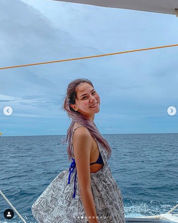 ▲蕾菈和好友一同飛往長灘島，展開3天2夜度假之旅。（圖／翻攝自蕾菈Instagram）