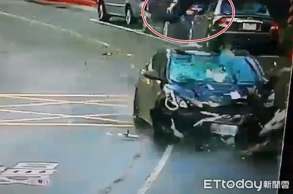 ▲▼北市文山區逆向車禍，機車騎士死亡。（圖／記者邱中岳翻攝） 