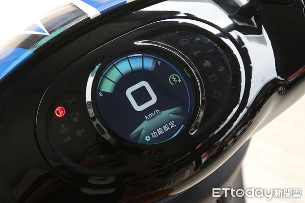 ▲eMoving白牌電動機車「iE125」上市！10分鐘快充對決Gogoro換電池。（圖／記者張慶輝攝）