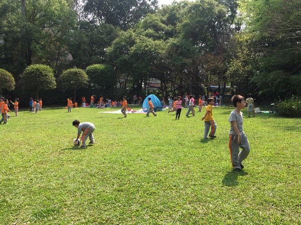 ▲▼新竹市高峰路「何家園庭園餐廳」有不少新人選在這邊宴客。（圖／何家園庭園餐廳提供）