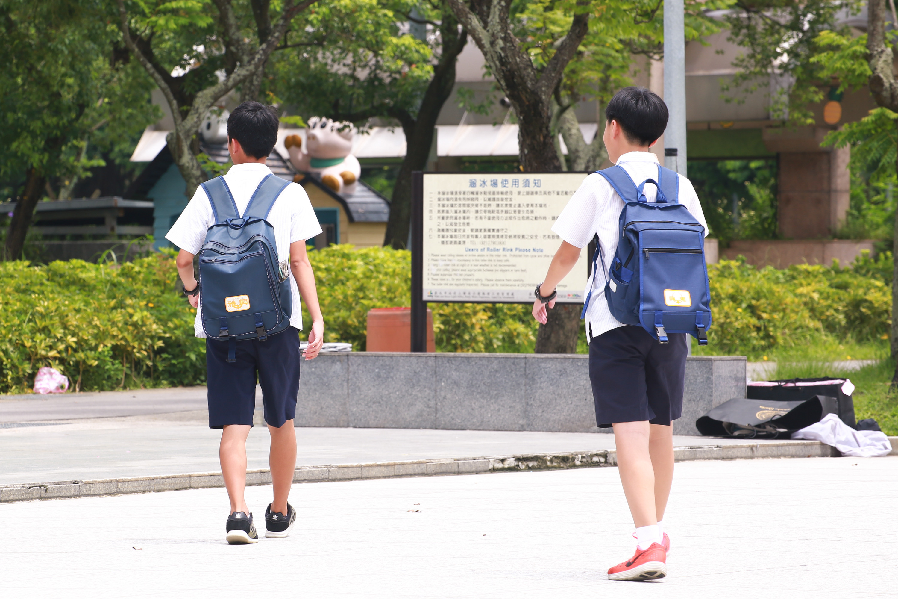 學生,男孩,上學,放學,青少年（圖／記者周宸亘攝）