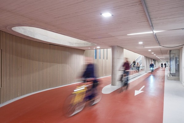 ▲▼全球最大自行車停車場荷蘭烏特勒支啟用。（圖／翻攝自Ector Hoogstad Architecten官網）