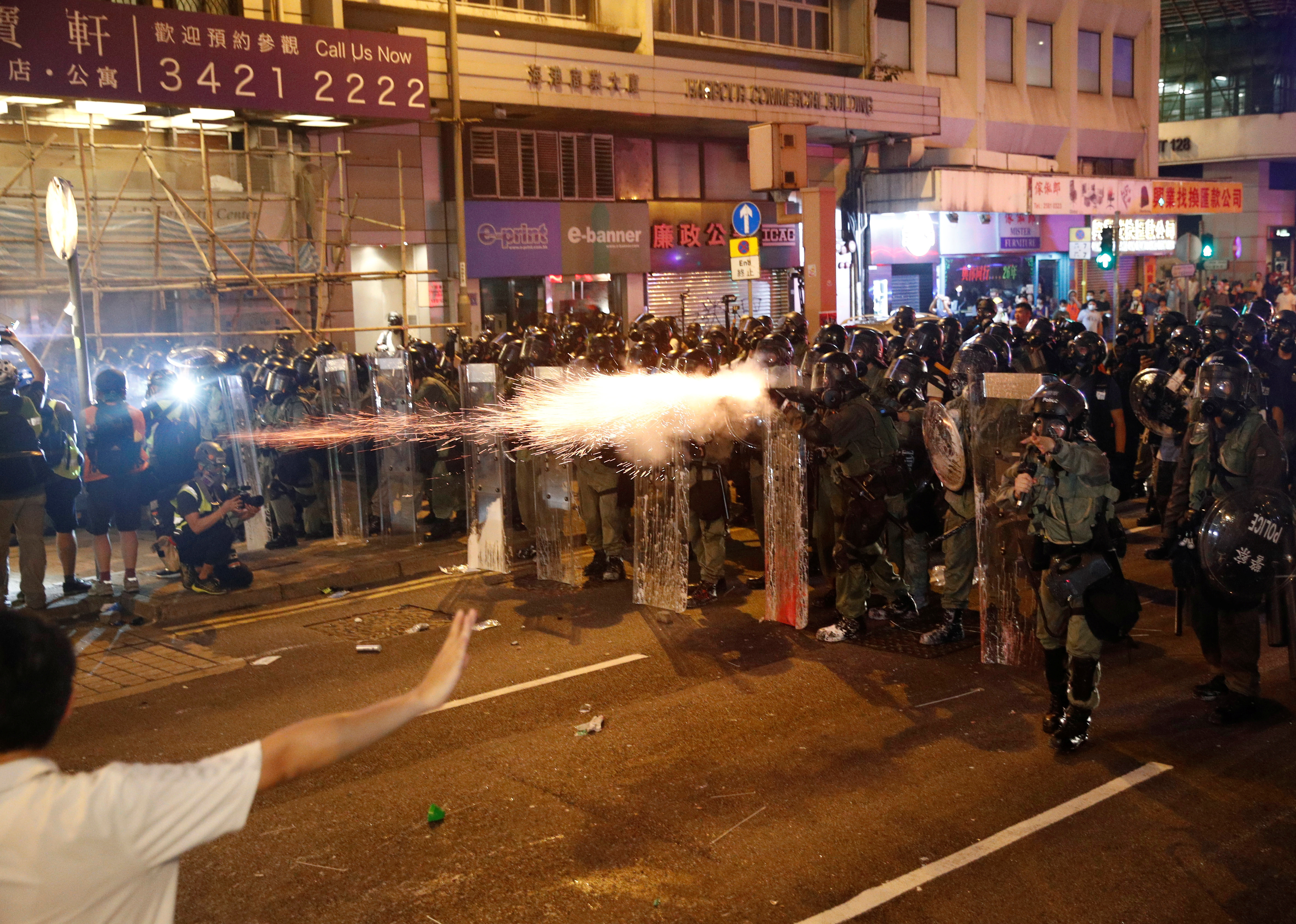 ▲▼香港721反送中示威，警方發射催淚彈、橡膠子彈。（圖／路透）