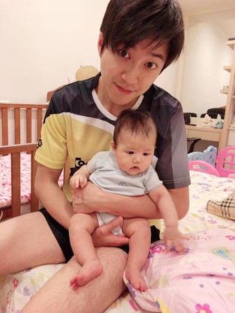 ▲福原愛兒子3個月大了，超像江宏傑。（圖／翻攝自臉書／福原愛 Ai Fukuhara）