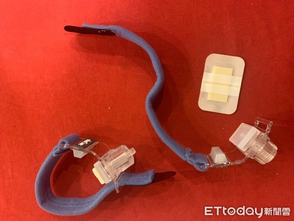 ▲甲殼素止血。（圖／記者嚴云岑攝）