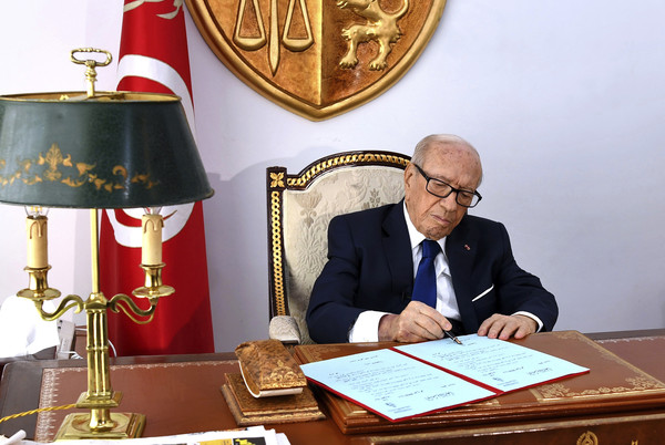 ▲▼突尼西亞總統艾普索希在6月入院後首次公開露面。（圖／達志影像／美聯社）
