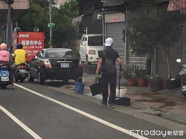 ▲蔡英文參訪車王電子，感謝回台投資。（圖／記者鄧木卿攝）