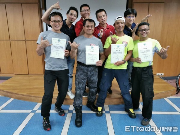 ▲在屏東縣東港安泰醫院進行的緊急醫療救護訓練助教班，28日劃下美句點。（圖／記者陳崑福翻攝）