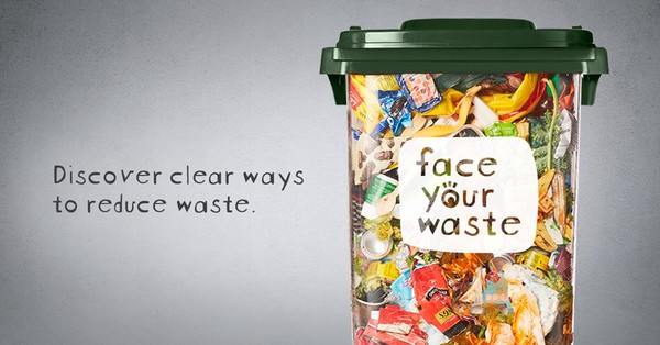 ▲透明公共垃圾桶「面對你的浪費」（Face Your Waste）讓被丟的垃圾「透明化」。（圖／翻攝自臉書／Face Your Waste）
