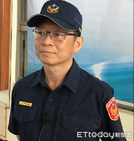 ▲台南市仁德區一間透天厝警傳命案，66歲的翁姓男子，疑遭58歲的胞弟毆打致死，警方封鎖現場進行勘查蒐證。（圖／記者林悅翻攝，下同）