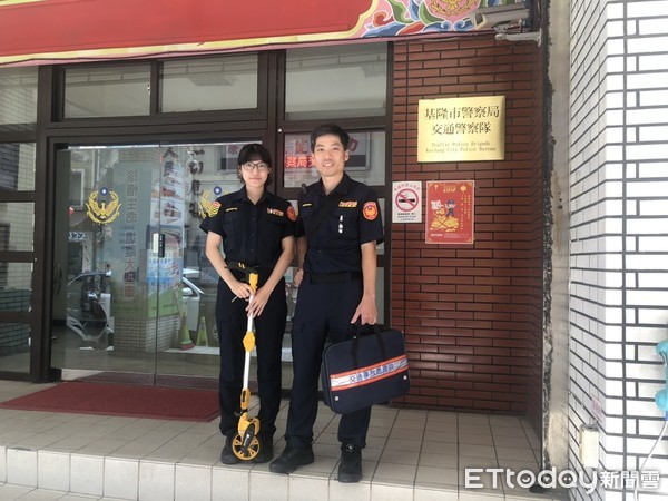 ▲ 基隆交警「滾輪」父女檔！警父任職27年退休...甜美女兒請調傳承。（圖／記者郭世賢翻攝）