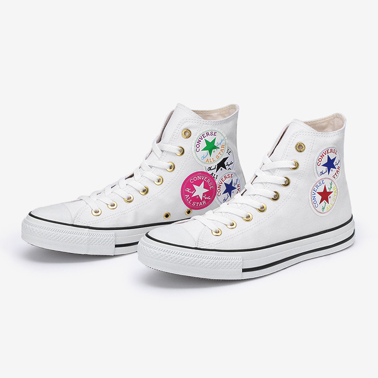 ▲Converse 經典圓標變成貼紙。（圖／翻攝自converse.co.jp）