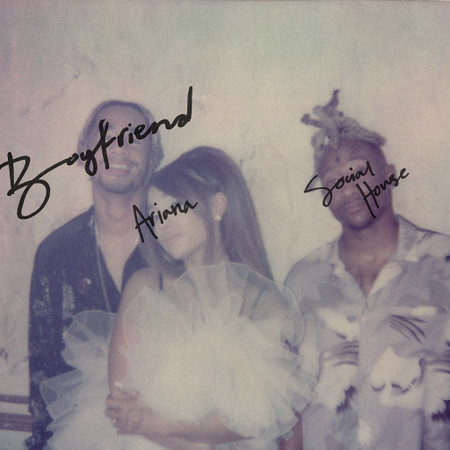 ▲▼亞莉安娜（Ariana Grande）與兩位師弟麥可及查爾斯在《Boyfriend》MV大搞曖昧。（圖／環球提供）