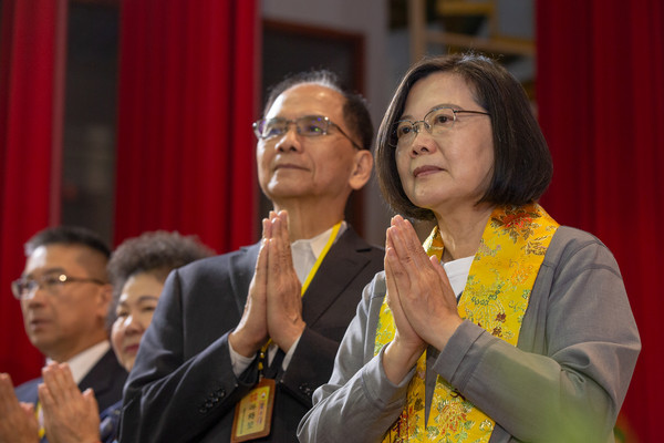 ▲▼蔡英文出席「宜蘭全民供佛齋僧暨孝親報恩大會」。（圖／總統府提供）