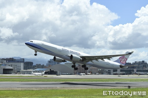 ▲▼華航Airbus A330-300 編號B18307客機。（圖／記者湯興漢攝）