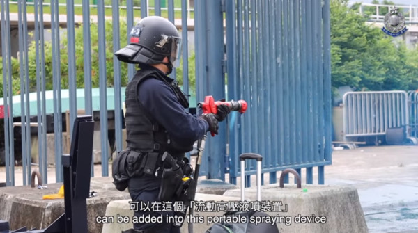 ▲香港警察使用的顏色水是以食用顏料為主。（圖／翻攝香港警察臉書）