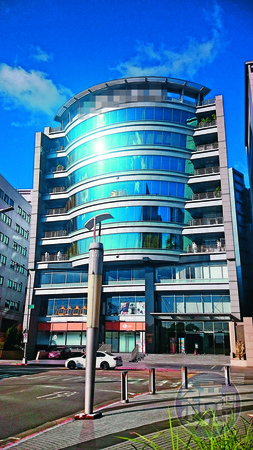 羅島財富控股集團的總部位於台北市內湖區這棟大樓內。