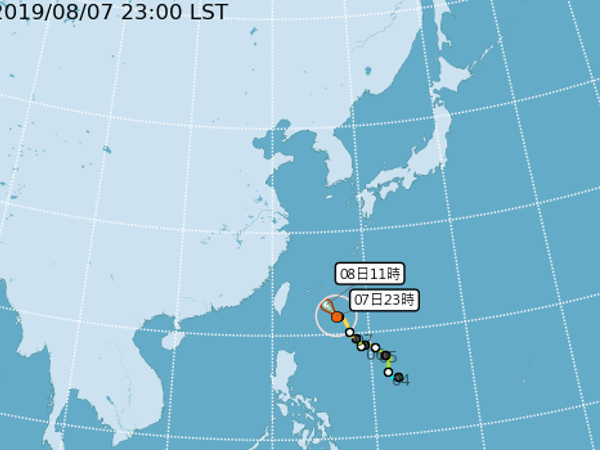 ▲▼利奇馬「最強時刻」撲台轉彎！睜眼擴大暴風圈　陸警範圍恐納台中以北。（圖／氣象局） 