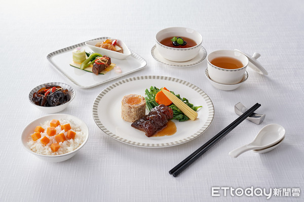 ▲美福米香餐廳聯手新加坡航空　在商務艙吃得到道地台菜。（圖／美福大飯店提供)