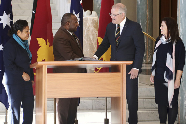 ▲▼巴紐總理與澳洲總理。（圖／達志影像／美聯社）