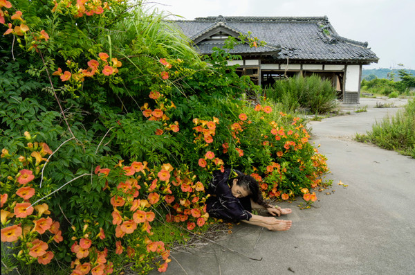 ▲▼暑假海邊沒半個遊客、連露水都是輻射！她親訪福島核災區，起舞抗議呈現「超現實」悲慘世界。（圖／威廉·約翰斯頓攝影）