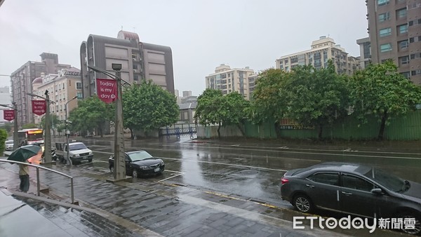 利奇馬颱風,台北9日上午雨勢。（圖／記者黃翊婷攝）